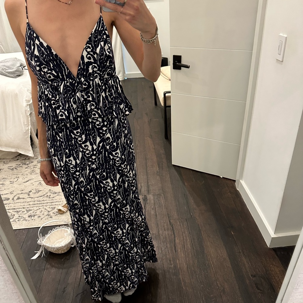 TALULAH Black and White Sleeveless Maxi Dress